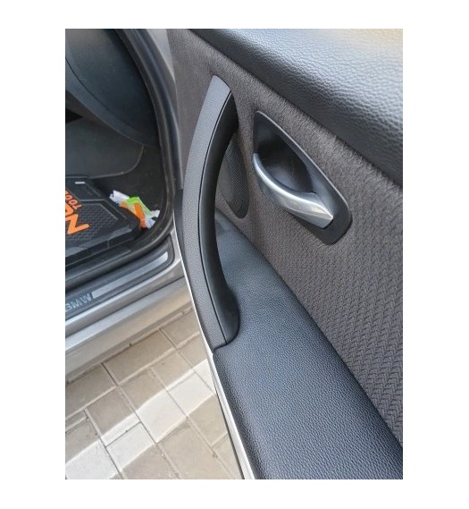 UCHWYT DRZWI KLAMKA PRAWA BMW 3 E90 E91 E92 E93